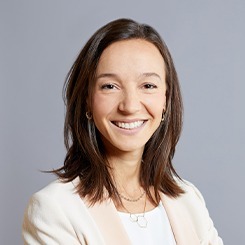 Caroline Serpagli, Hexagone Finance